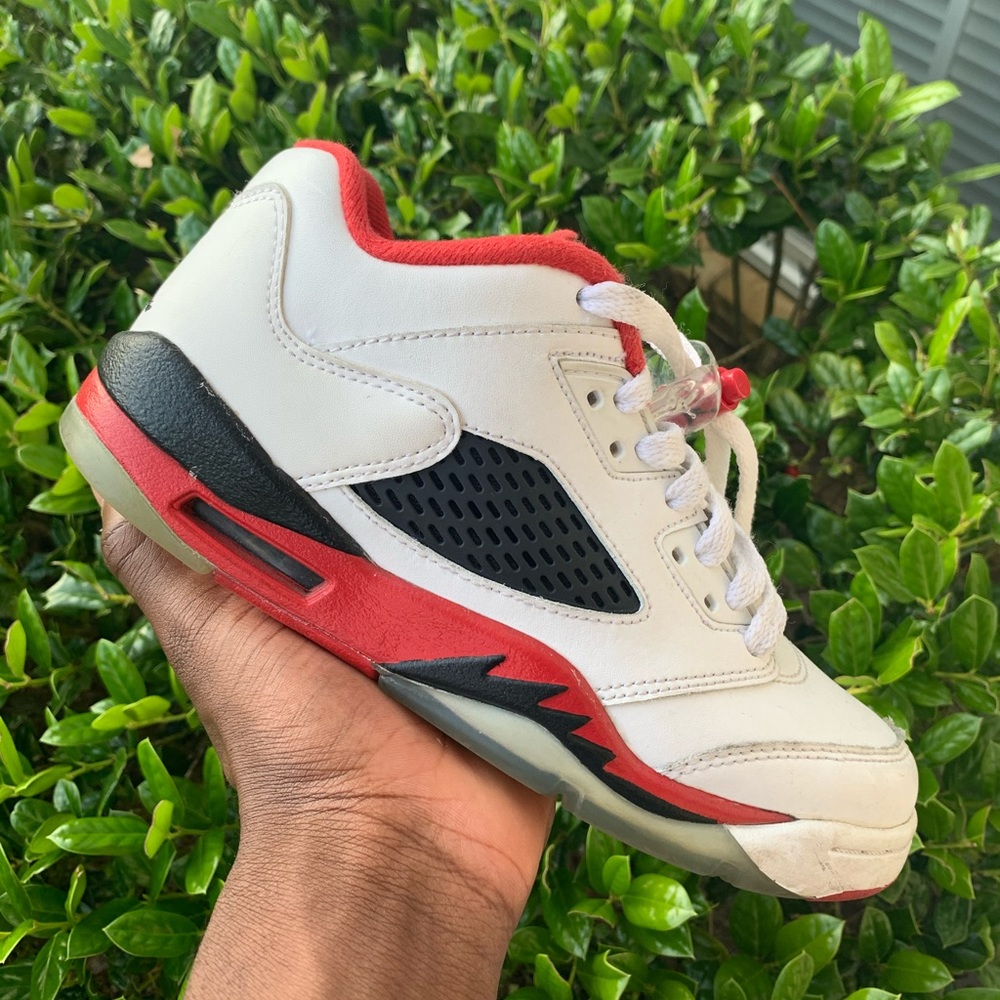 Jordan 5 Retro Low Fire red